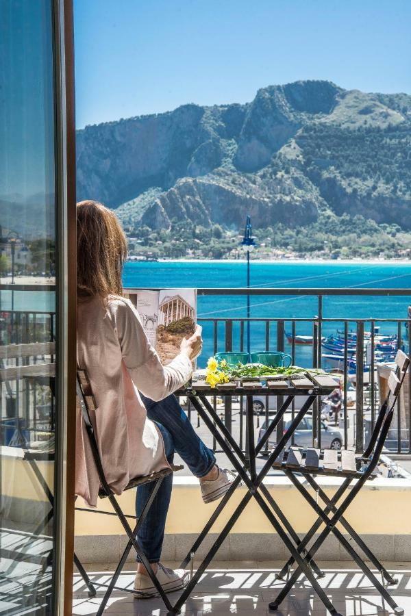Casetta Vista Mare In Piazza A Mondello Palermo Exteriér fotografie